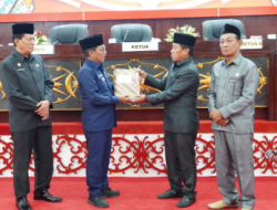 Pengesahan Pedoman Pembangunan Mura 2025–2029, Bupati Serahkan KUA-PPAS 2026